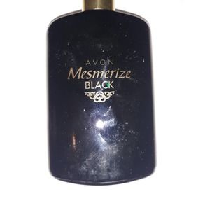 Mesmerize cologne set.